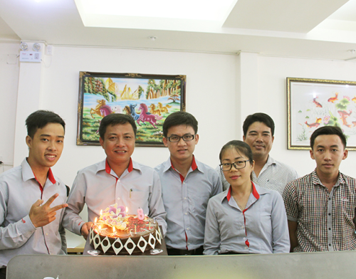 TAN PHAT LONG技术股份公司庆祝成立8周年 30/06/2009-30/06/2017