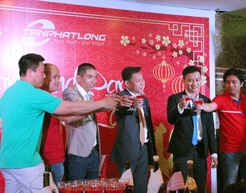 2016年年会： TAN PHAT LONG迎春